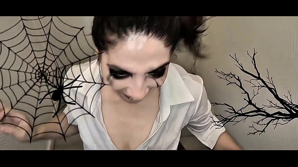Halloween! No Se Aguant&oacute; Nada Antes De La Fiesta De Halloween Mi Amiga Se Prendi&oacute; De Mi Verga thumbnail