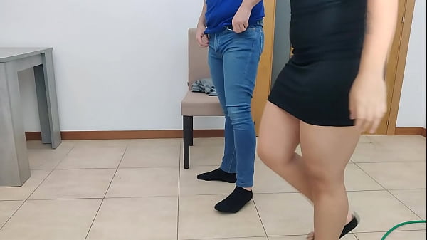 Play MP4 - Mature step mother takes clothes measures to her 's friend