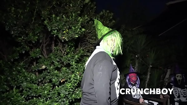 cremapied in public fo halloween 