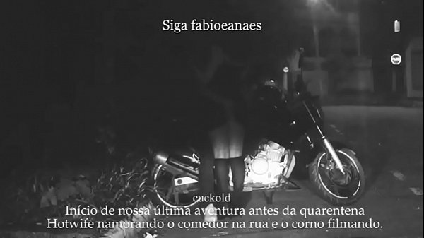 Casada se exibi na rua com ocomedor corno voyeur filmae legenda a adrenalina.