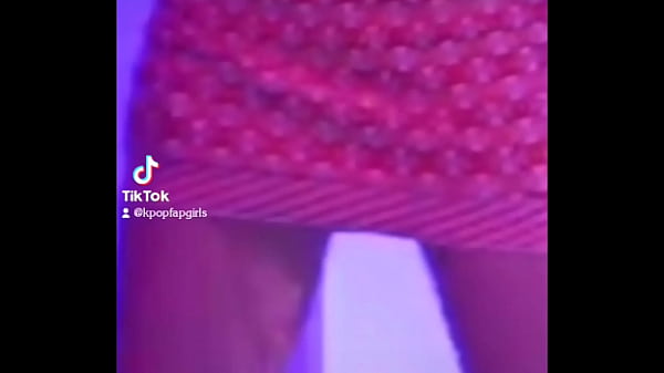 Nonton Twice Sana thumbnail