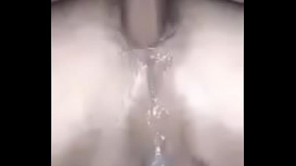 Recebendo leite do tio