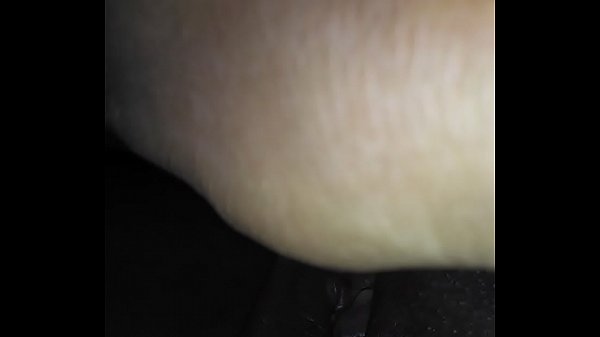 Play MP4 - Sexy black girl masturbates and cums using toy