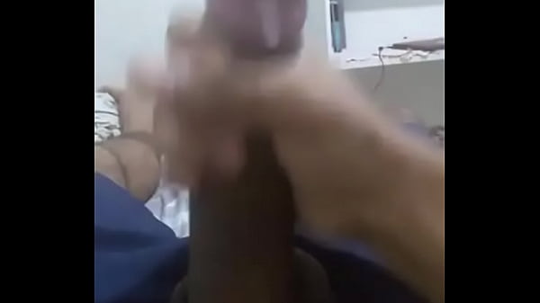 Gemendo E Gozando thumbnail