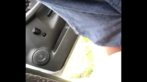 Play MP4 - Quick car fuck with a sexy mom took the dick like a good bitch