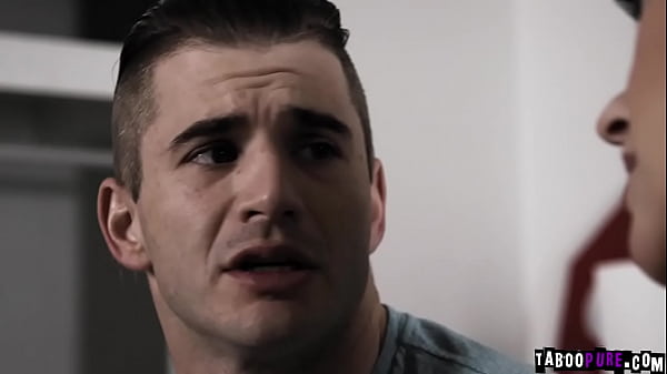 Stepmom wants her stepson to fuck her pussy and and_makes her cum