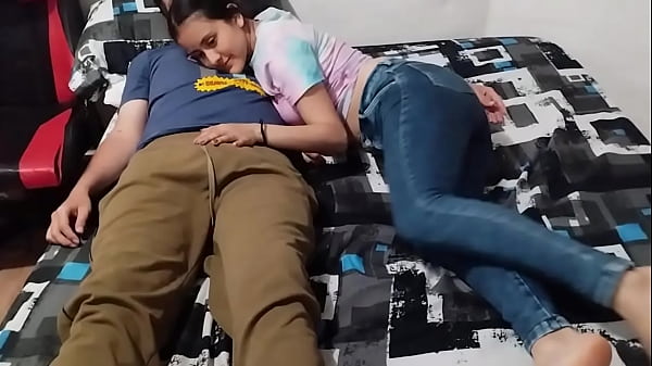 Nonton Madrastra Traviesa Me Folla Antes De Que Llegue Mi Esposa thumbnail