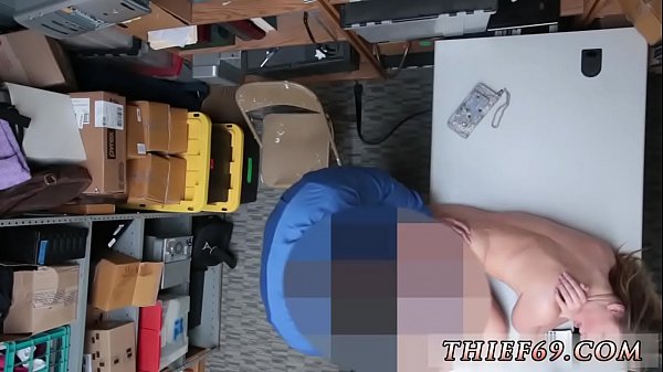 Still hot music A gangof teenagers have been famous for stealing_in