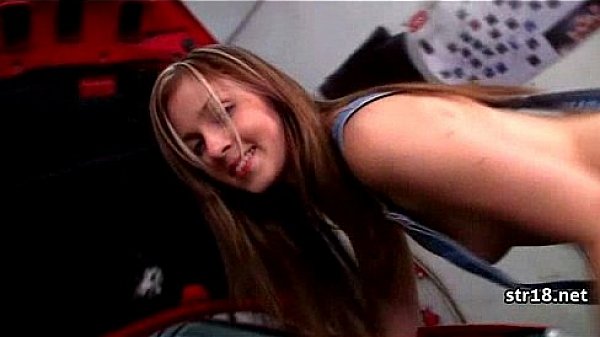 Amateur teen couple fucking on cam 