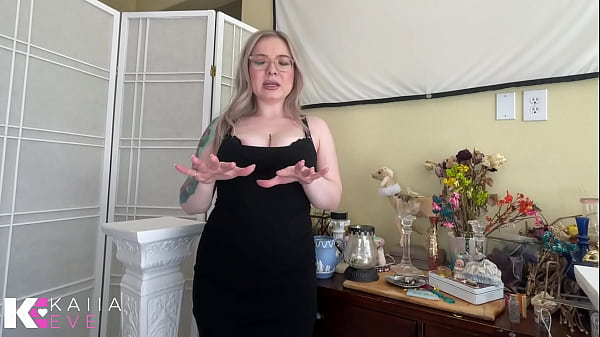 First date gone blonde babe shrinks squishes & vores scared tiny fighter