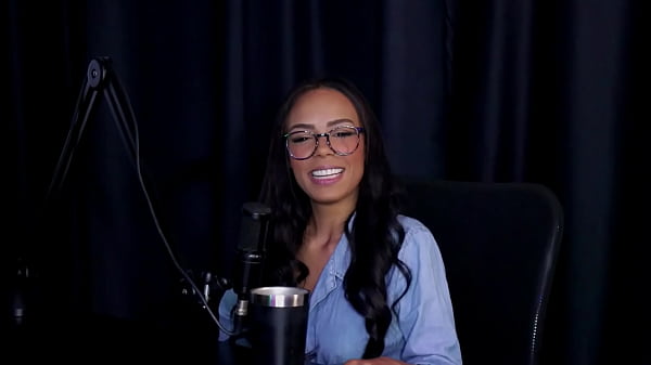 VEJA A ENTREVISTA SAFADA E CHEIA DE PUTARIA COM A ALICE VASCONCELOS E OLHAR SOBRE RODAS NO PORN CAST BRAZIL - PARTE 2 (WATCH ON: SHEER/RED) 