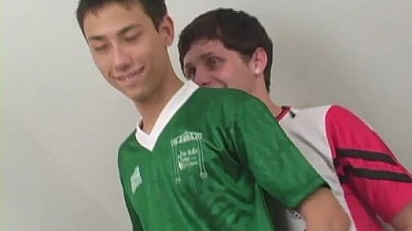 Twink video Jarrin slid down and took David's pecker in his mouth, 