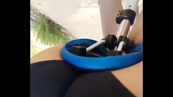 As&iacute; se ver&iacute;an mis nalgas si estuvieras detr&aacute;s de mi &iquest;te gusta la vista #martesdeseduccion #nalgas 