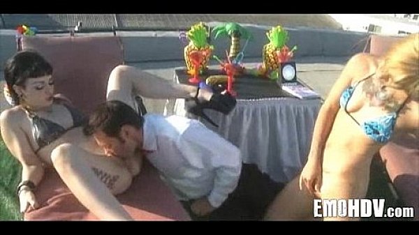 Nonton Babe With Tattoos 035 thumbnail