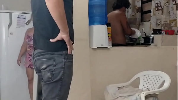 Nonton In Front Of The Horn thumbnail