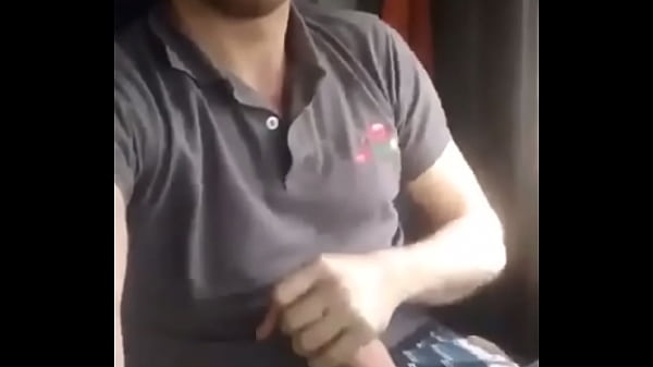 Play MP4 - Me Masturbo