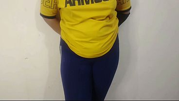 Nonton Paki Stepsister Showing Big Natural Tits thumbnail