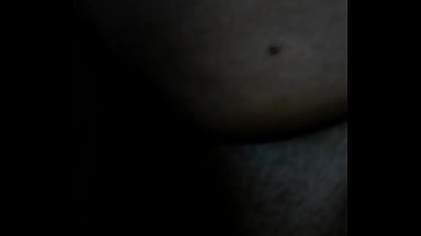 Rica morena estrechita 