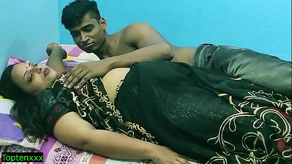 Play MP4 - Indian hot stepsister getting fucked by junior at midnight&excl;&excl; Real desi hot sex