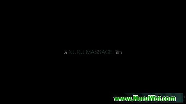 Nonton Nuru Massage With Asian Sexy Big Tit Babe 13 thumbnail