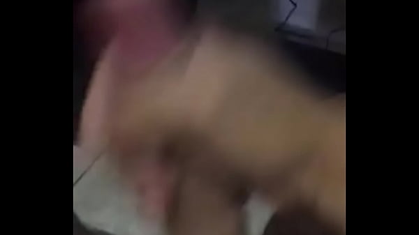 Play MP4 - Mineirinho gozando  no Whatsapp