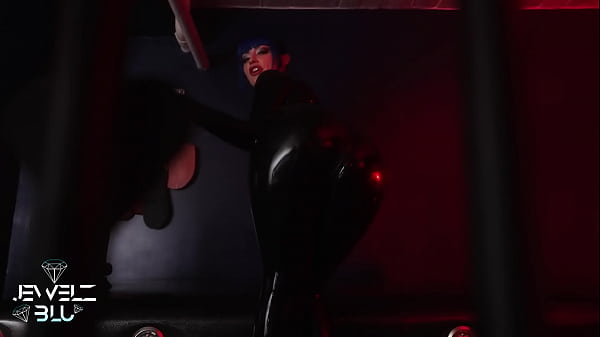 Pump it to mommy in her catsuit exclusive cut 
