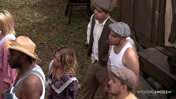 Play MP4 - Group sex pleases these sluts more than anything else