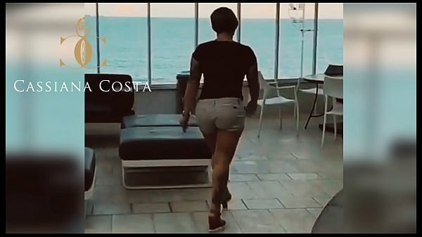 Ele_tava tarado pra_me foderna praia e comer minha_bunda