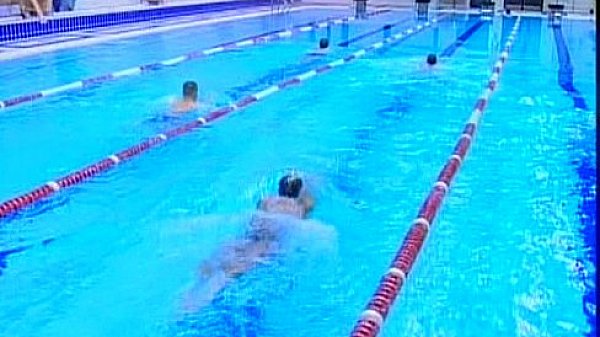 Pacific Sun - Swim Team 02 - scene 1 - extract 1 