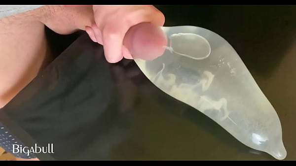 Uff Si Mucho Semen En Agua thumbnail