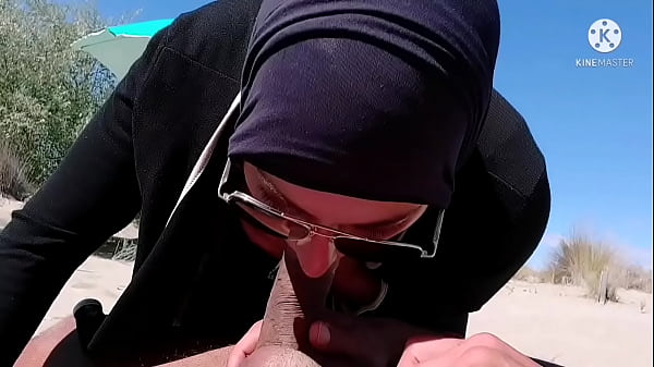 Play MP4 - OMG &excl;&excl;&excl; this stranger women in public by showing them this big cock full of sperm &excl;&excl;&excl; dick flash in public compil