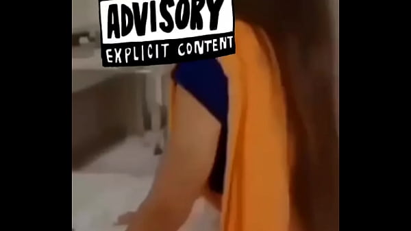 Nonton My Slut Mom Twerking On Bed thumbnail