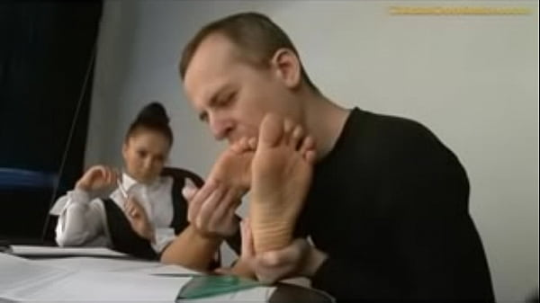 Play MP4 - Horny boss lick his young secretary feet