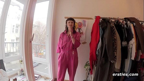 oh sweet angel rubthat hairy pussy_for us!