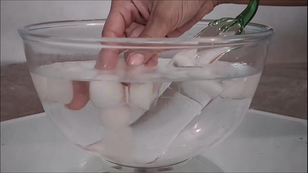 Play MP4 - Chilli - Glass Dildo Ice Creamy Close Up Teaser