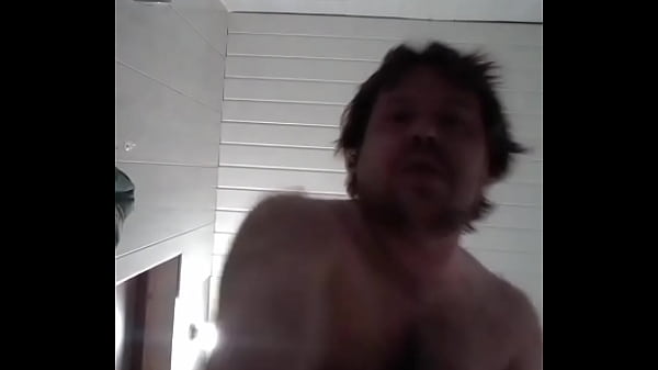 Полное Видео: Гей соскучился по вкусу спермы во рту и поэтому начал мастурбировать в ванной! thumbnail