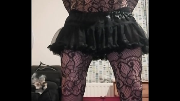 Play MP4 - I had to pee so I pissed all over my bedroom floor&period; Turn volume up for max effect