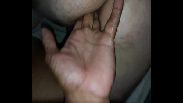 Play MP4 - Neg&atilde;o comendo minha cuceta para despedir o 2020