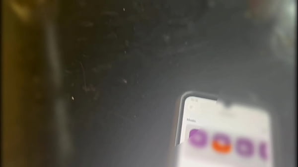 Controlei o brinquedo da bbw no bar firegreen2 