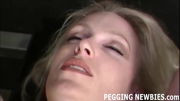 Play MP4 - I wont go easy on your ass with my big strapon