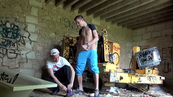 1404 Amator Sextapr With Badboys Outdoor With Sneaker Domination thumbnail