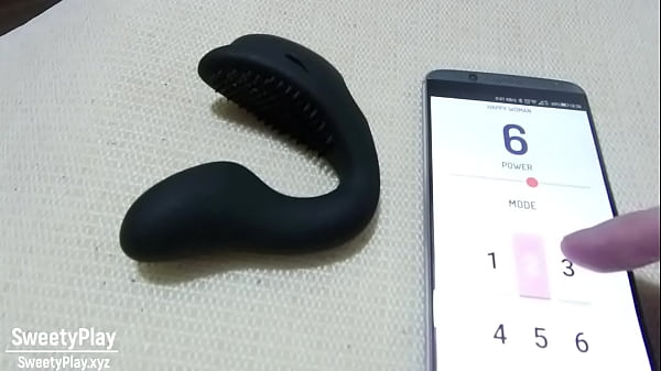 Play MP4 - Remote control my vibrator in outdoor restaurant