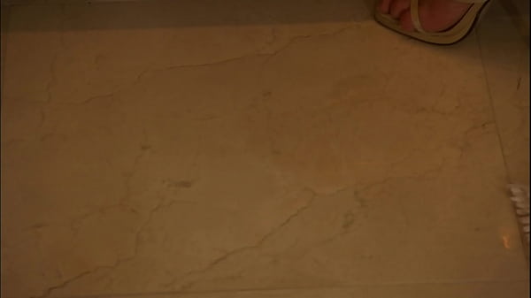 Layla Jade Penetrates Monica Mayhem With A Vibrator thumbnail