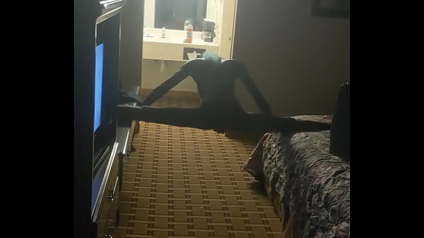 Petite tranny twerking