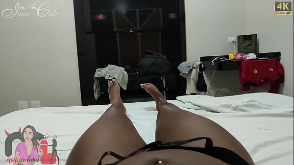 Play MP4 - Dividi meu corno com ela mas como &eacute; corno n&atilde;o merece foder&comma; ela foi boazinha e fez ele gozar no fotjoob&excl; &lpar;Bartira Luz&rpar;