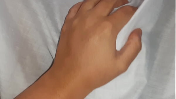 Hot cunnilingus under the covers 