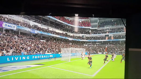 Jg arrombando os advers&aacute;rios 