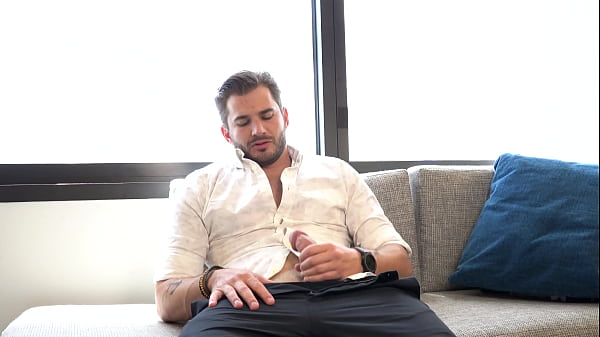 Play MP4 - Just another day jerking it