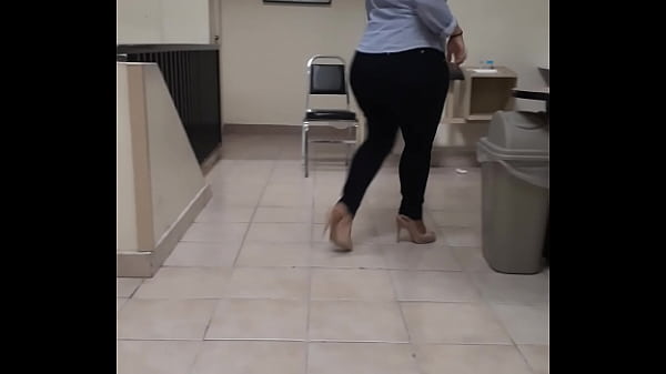 Una recepcionista bien buena 