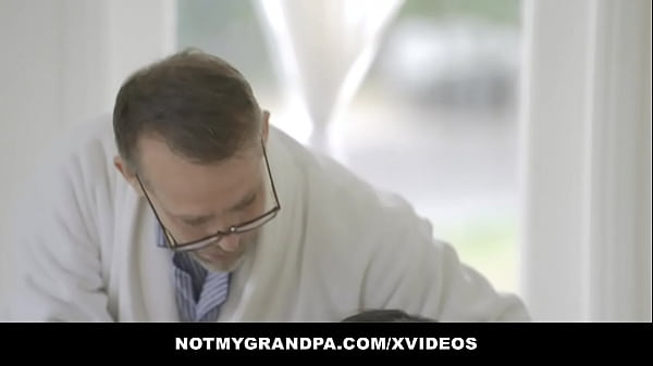 Play MP4 - Naughty Teen Alexia Anders Pleasures Herself And